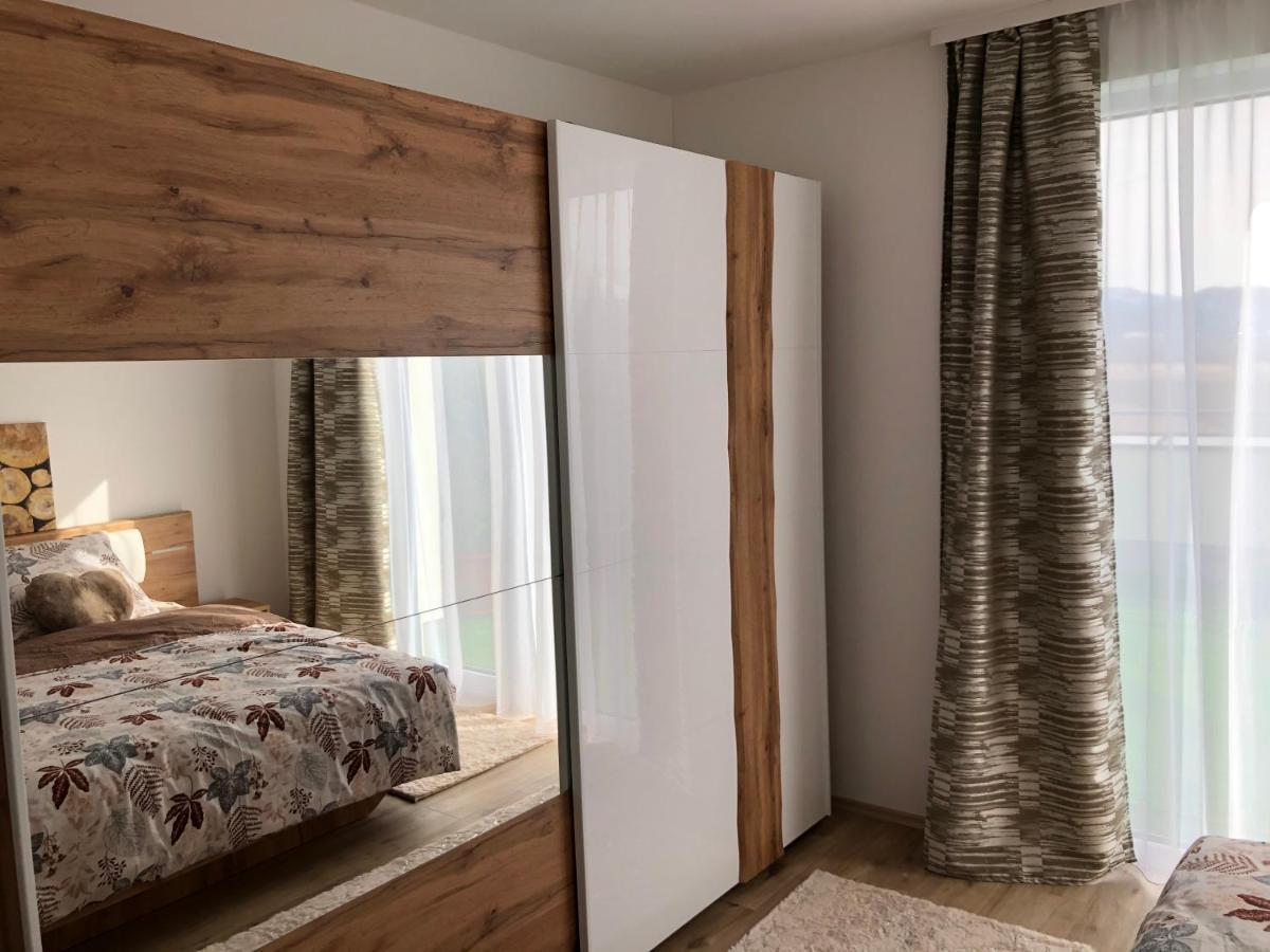 Tatra Billetee Apartman S Luxusnym Vyhladom Na Vysoketatry A Sukromnym Wellness Poprád Kültér fotó