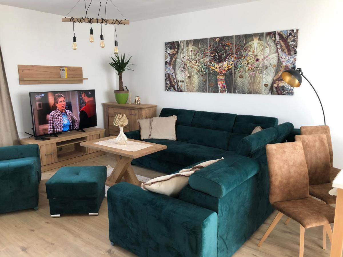 Tatra Billetee Apartman S Luxusnym Vyhladom Na Vysoketatry A Sukromnym Wellness Poprád Kültér fotó