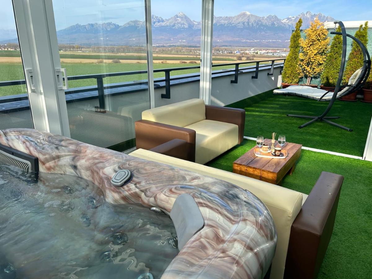 Tatra Billetee Apartman S Luxusnym Vyhladom Na Vysoketatry A Sukromnym Wellness Poprád Kültér fotó