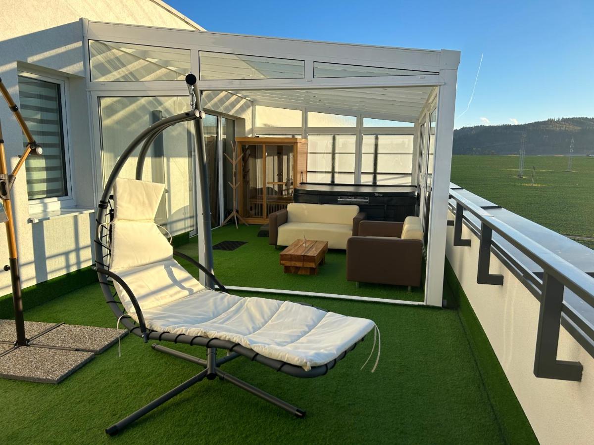 Tatra Billetee Apartman S Luxusnym Vyhladom Na Vysoketatry A Sukromnym Wellness Poprád Kültér fotó