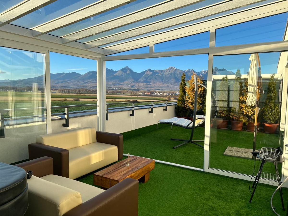 Tatra Billetee Apartman S Luxusnym Vyhladom Na Vysoketatry A Sukromnym Wellness Poprád Kültér fotó